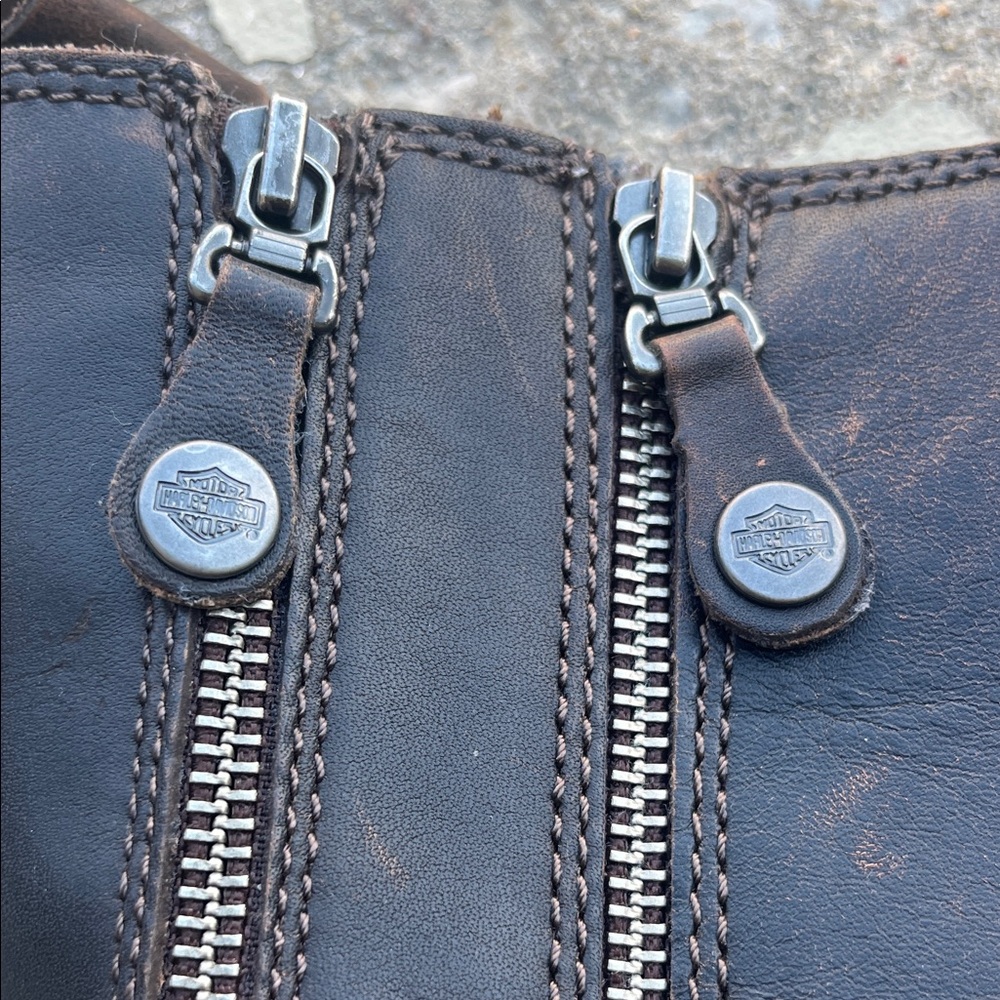 Like new Harley-Davidson Dark Brown Leather Boots - Picture 3 of 16